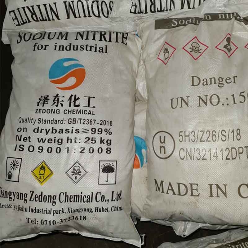 hoa chat SODIUM NITRITE NANO2 99% trung quoc hoa chat SODIUM NITRITE NANO2 99% trung quoc