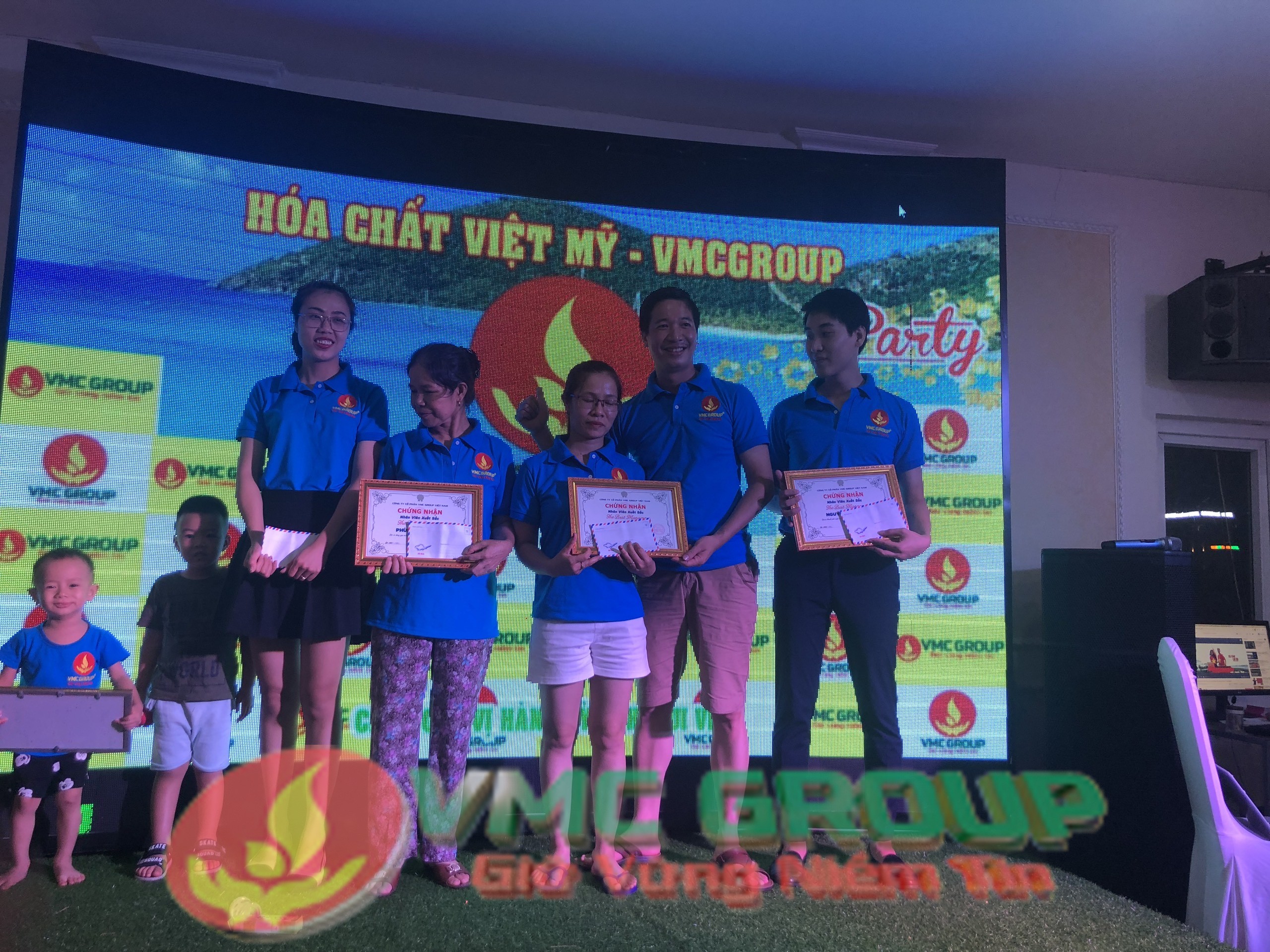 070d0c4f0a94edcab485