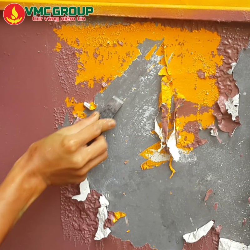 Tẩy sơn trên sắt giúp tăng độ bền cho sắt