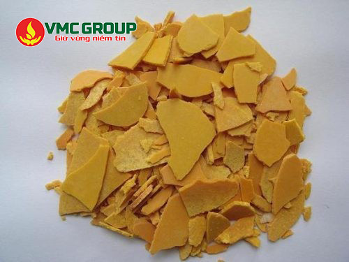 Natri sunfua có dạng vảy màu vàng