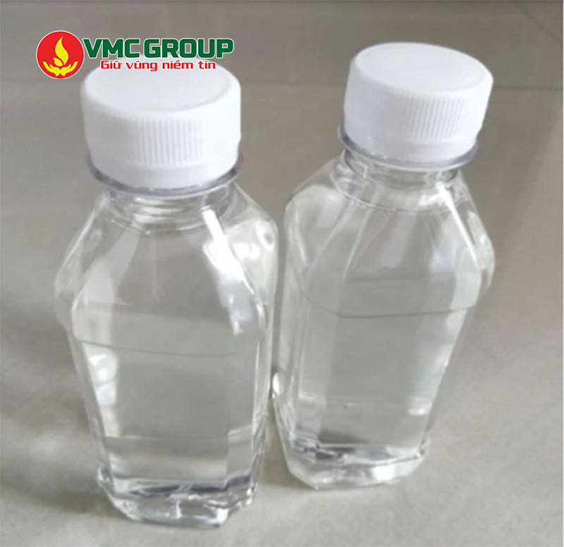 Cyclohexane có dạng lỏng trong suốt