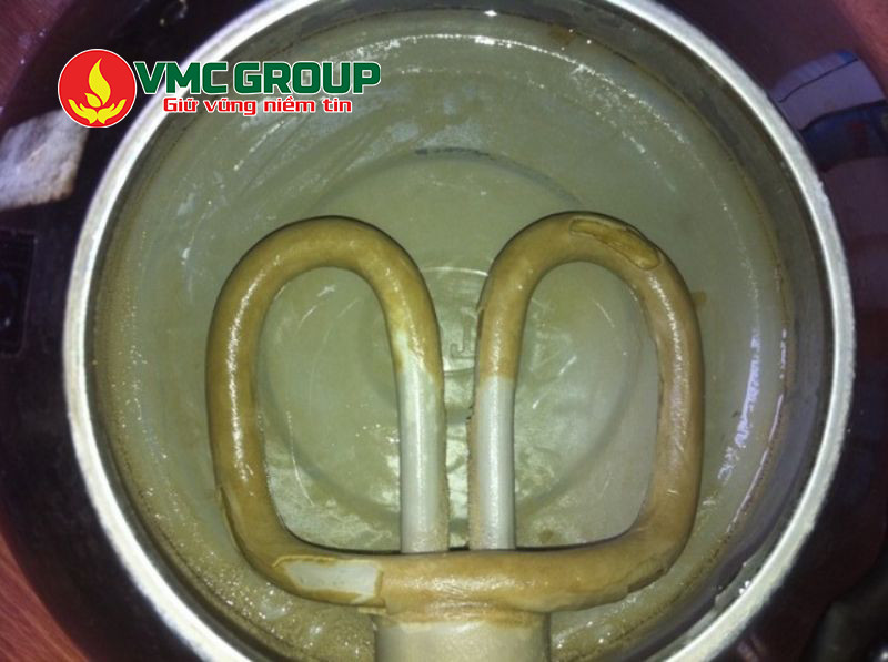 Acid Acetic pha loãng có thể tẩy cặn vôi hiệu quả