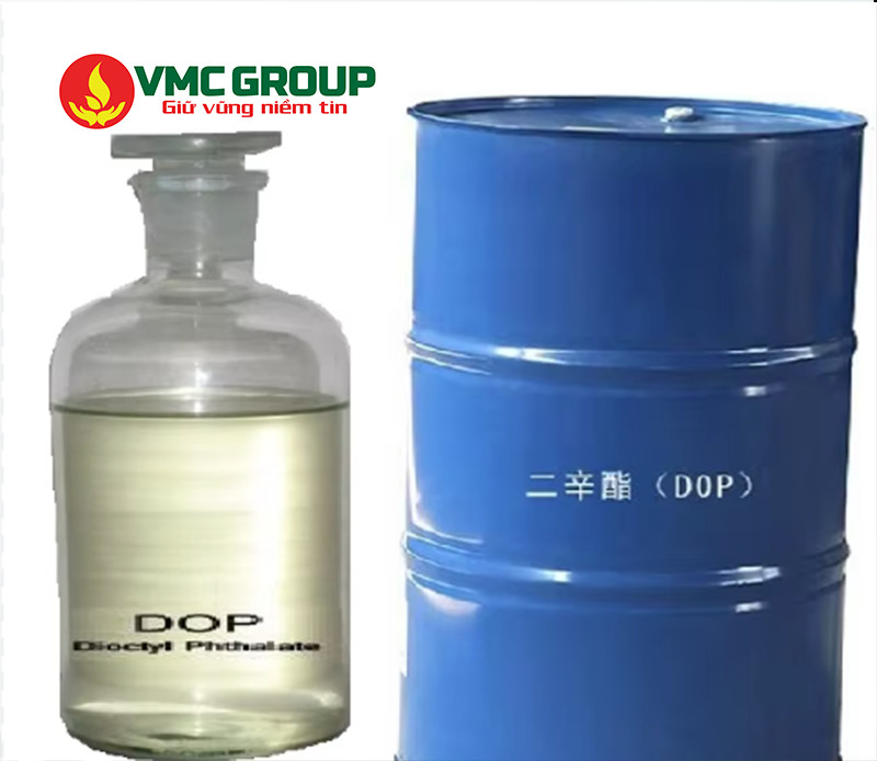Dioctyl phthalate có dạng lỏng trong suốt