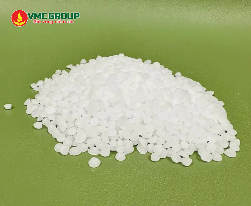 Cetyl Stearyl Alcohol có dạng vảy màu trắng