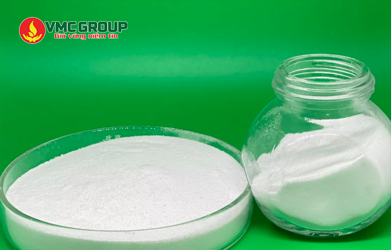 Monosodium Phosphate thường có dạng bột màu trắng