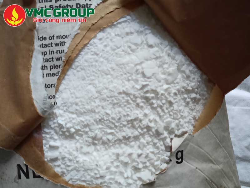 Konasil K200 có dạng bột mịn màu trắng