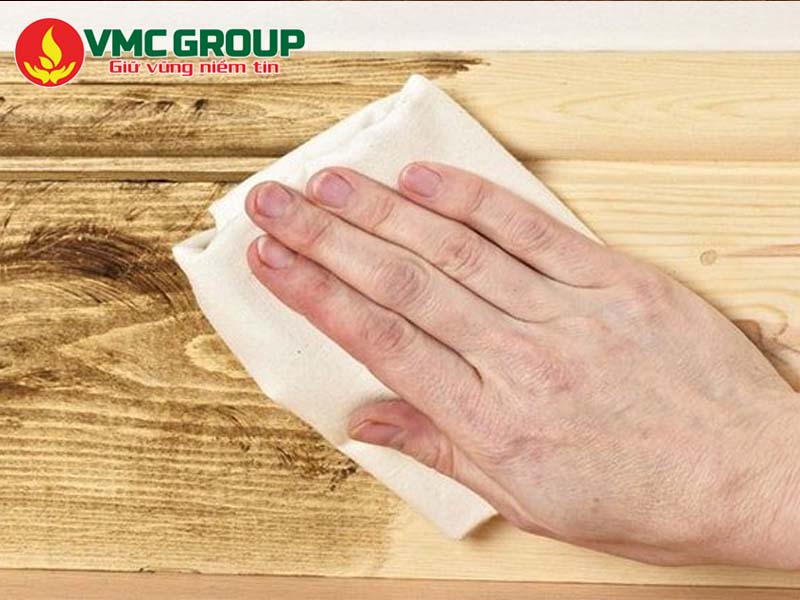 Oxy già có tác dụng tẩy trắng gỗ