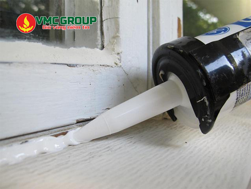 Keo Silicone được dùng để bịt kín khe hở trong xây dựng