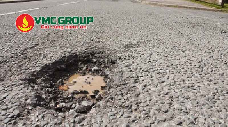 Bê tông nhựa nguội dùng trong sửa chữa đường