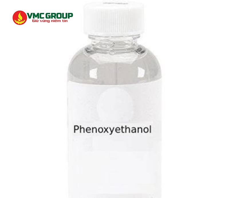 Phenoxylethanol có dạng lỏng không màu