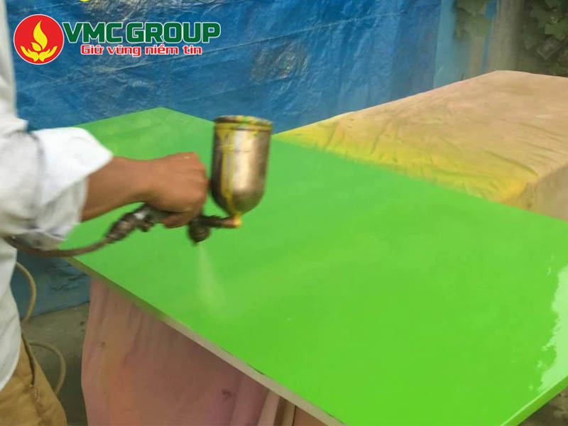 Solvent 100 có ứng dụng trong nhiều ngành đặc biệt là sơn/ mực in