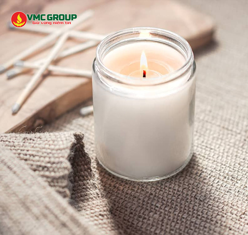 Tinh dầu sả dùng trong nến thơm