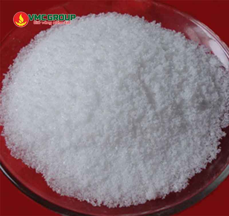 Kẽm sunphat có dạng tinh thể màu trắng