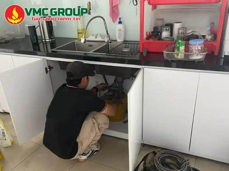 Kiểm tra đường ống thoát nước